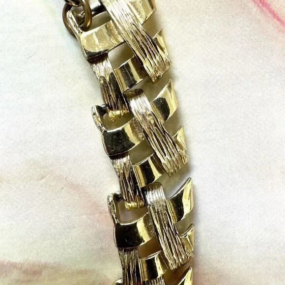 Gold tone vintage necklace - Picture 4 of 7